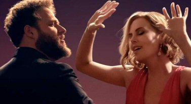 casi-imposible-comedia-seth-rogen-review