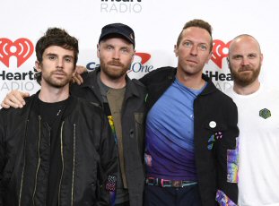 coldplay-music-spheres-album-review-critica
