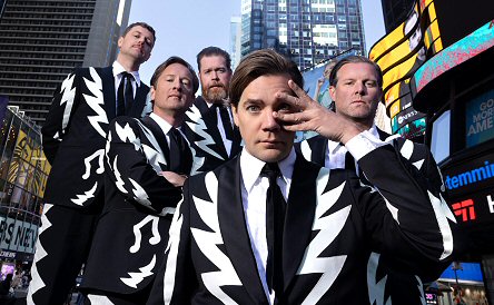 the-hives-death-randy-critica-review