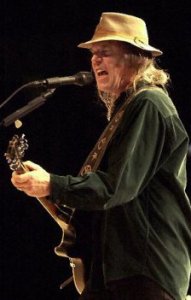 neil young living with war critica