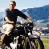 ¿De qué marca es la moto de Steve McQueen en ”La Gran Evasión”?