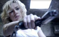 lucy scarlett johansson fotos pictures movie review